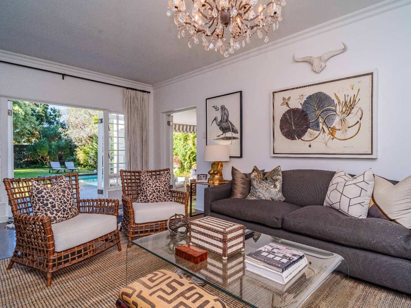 Exclusive Opulent Residence in Prestigious Broadway Precinct!! - Photo 9