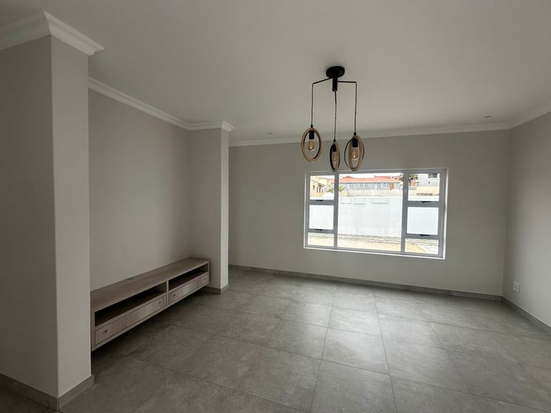 Beautiful House For Sale - Swakopmund - Photo 9