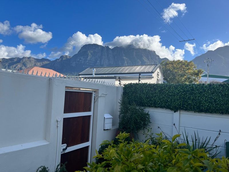 2 bedroomed home with secure parking - Photo 2