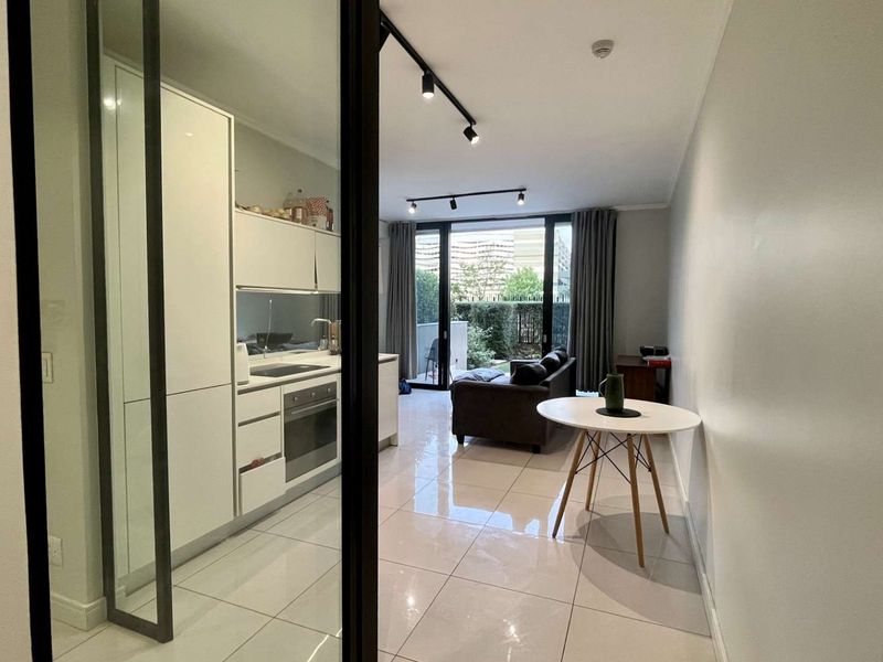 Luxurious one bedroom apartment for sale at Ellipse Waterfall - Photo 6