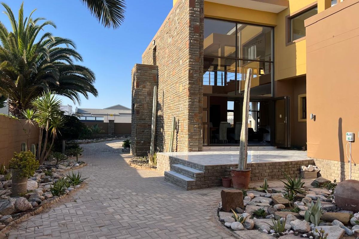 Hot property for sale - Photo 4