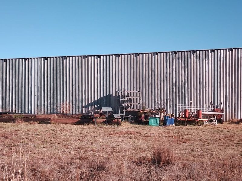 SMALL HOLDING.PROPARTY SURROUND BY 1.8METER GAME FENCE. - Photo 5