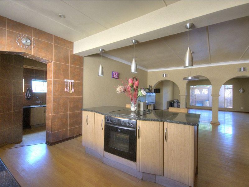 Outright bargain- HURRY! - Photo 8