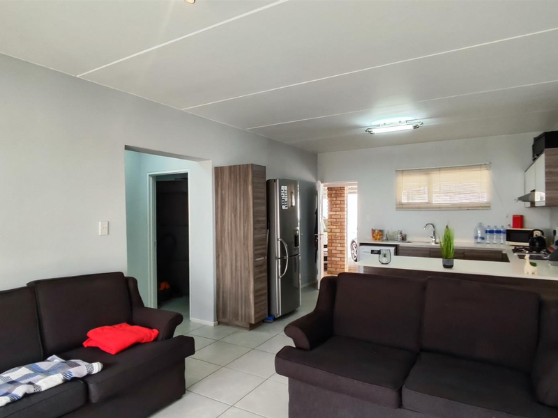 Two-bedroom Ground floor unit for Sale - Photo 5