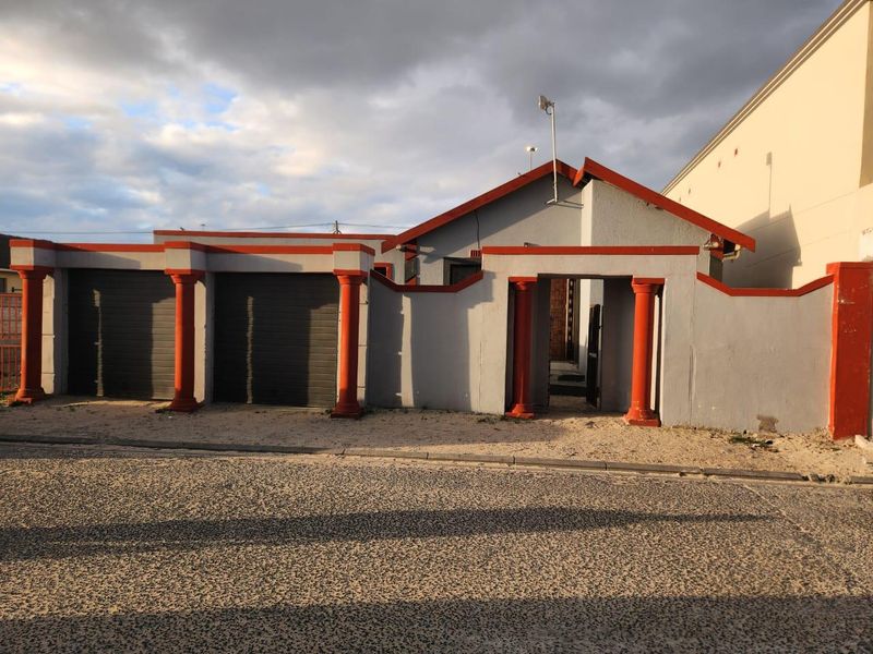 Investment Property for Sale in Ilitha Park, Khayelitsha - Photo 2