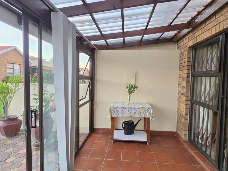 Retirement Village - Fonteine Park - Two Bedroom Home for Sale in a Lifestyle Estate for over 50's! - Photo 5