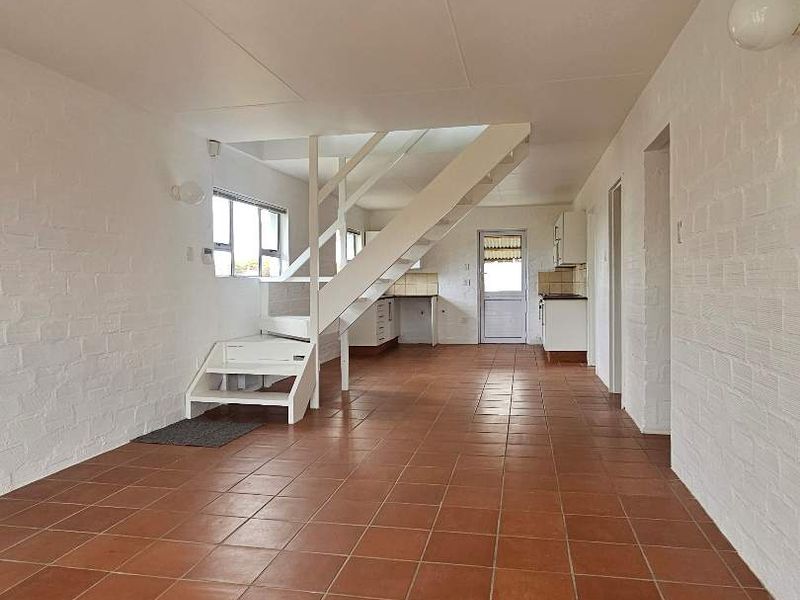 4 Bedroom house long term to rent in Bettys Bay - Photo 4