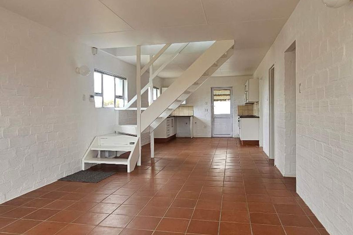 4 Bedroom house long term to rent in Bettys Bay - Photo 4