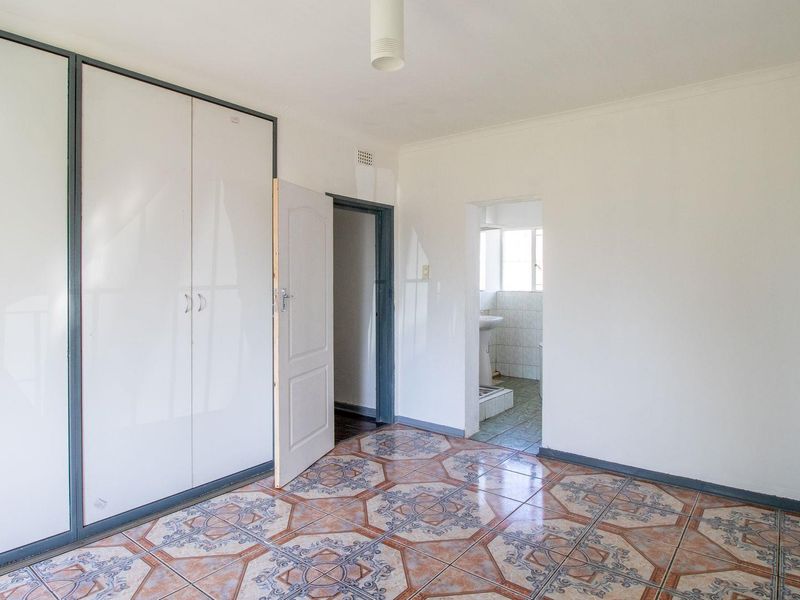 Immaculate 3 Bedroom home in Mackenzie Park. - Photo 3