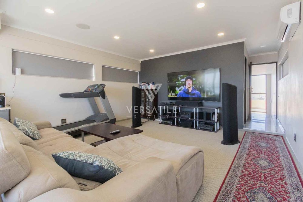 78 - Entertainment room