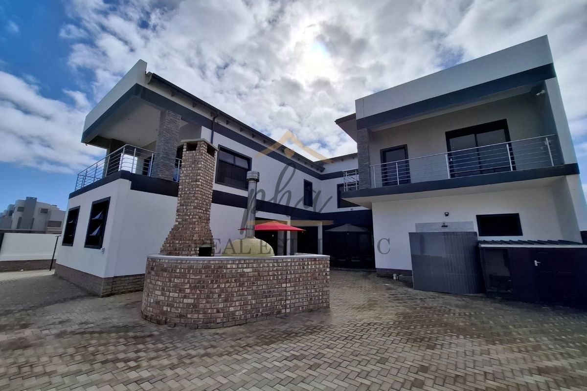 Live Moments Away from the Sea – A Home Where Comfort Meets Elegance - Photo 2
