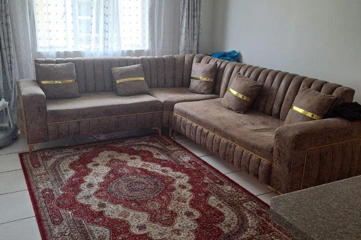 1 Bedroom apartment in well managed complex - Photo 3