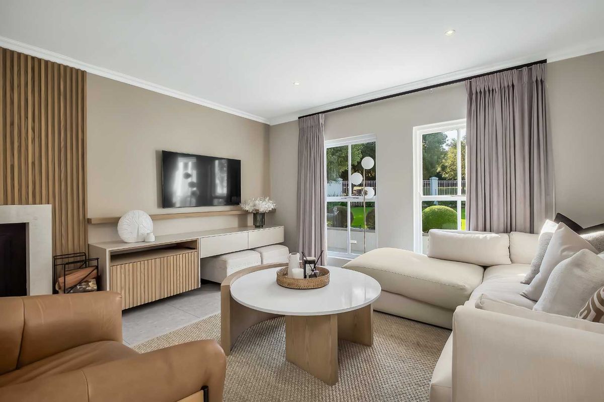 LUXURY, WITH A STYLISH FLAIR! - Photo 3