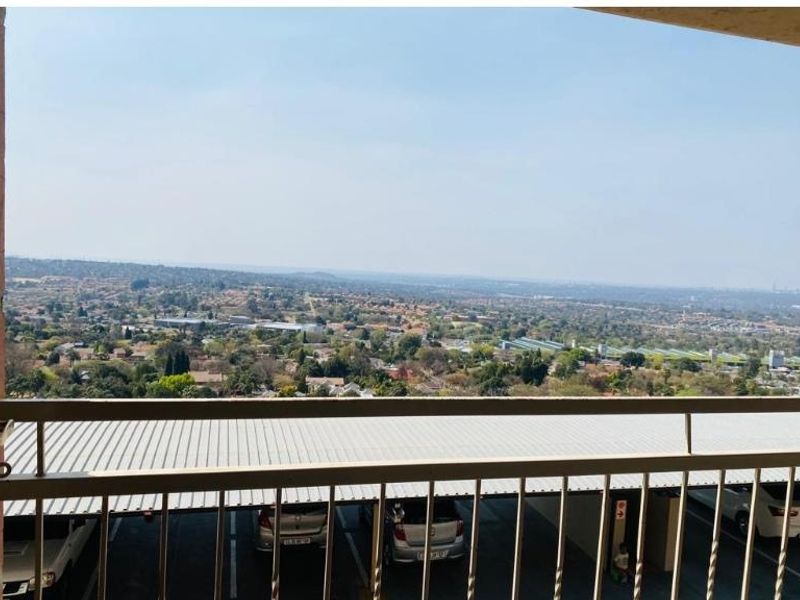 2 Bedroom ,1 Bath Apartment available for Rent - Photo 7