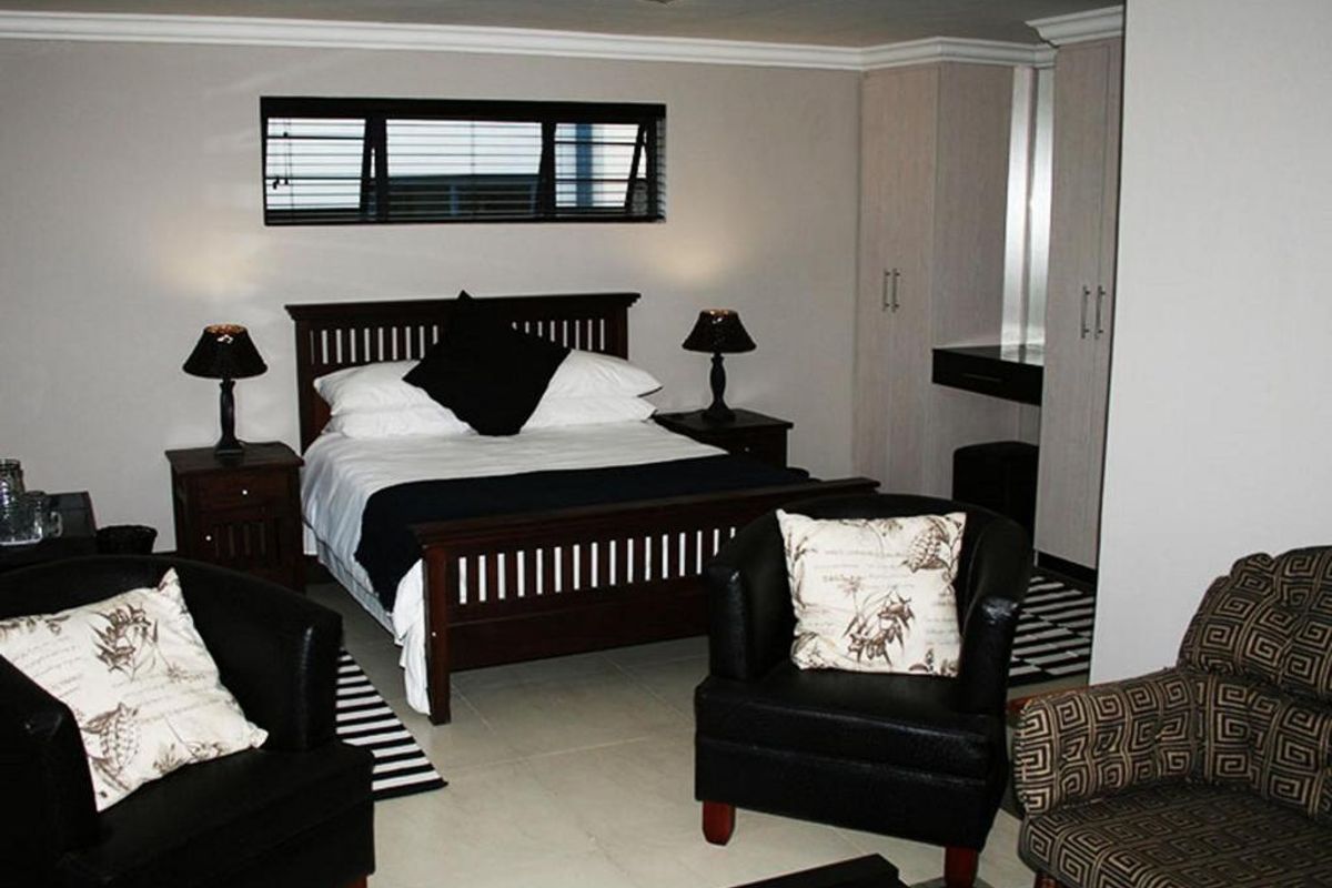 STUNNING 167 HECTARE GAME FARM AND LODGE FOR SALE NEAR BRITS - Photo 5