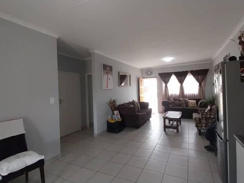 sona Village Deal: Cozy 2-Bedroom Home Awaits You - Photo 2