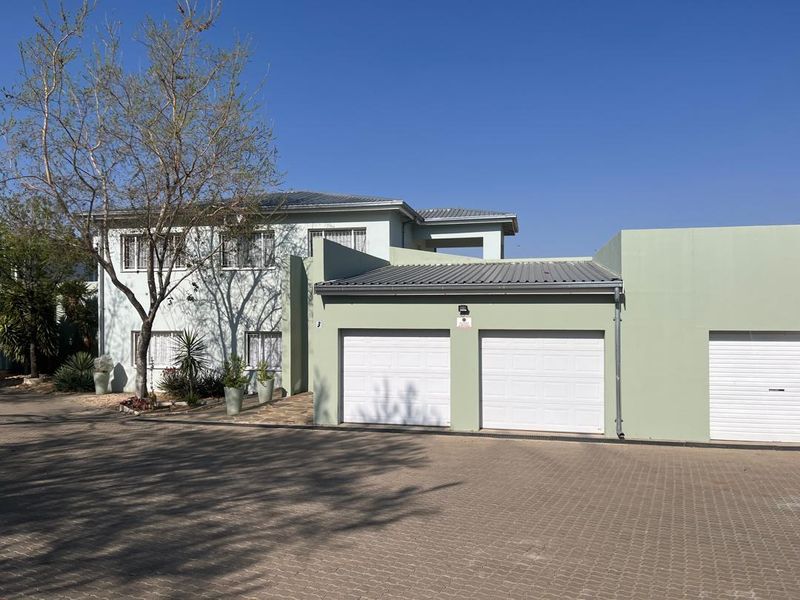 🏡 FOR SALE: Modern Townhouse in Olympia – NAD 3,255,000 (Negotiable, Excl. Costs) - Photo 10