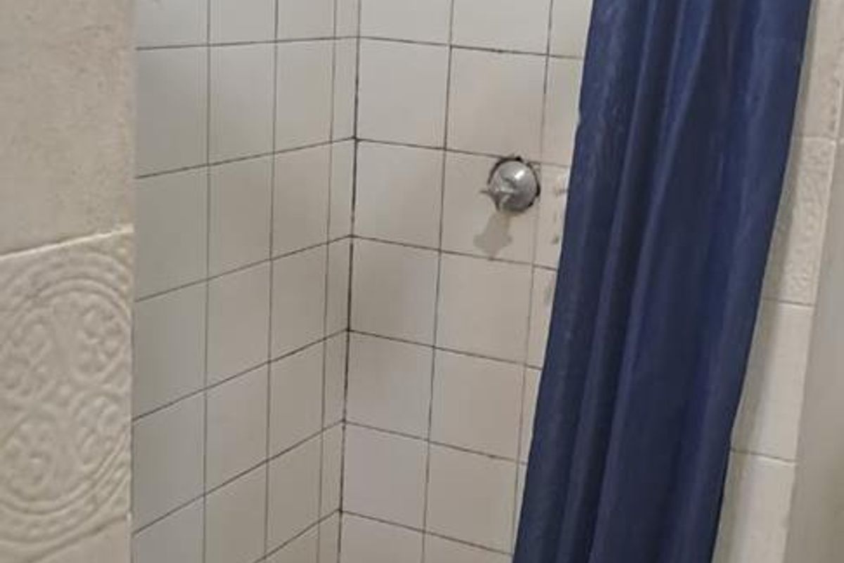 Comfortable 1-Bedroom Unit with En-Suite in Shared Grantham Park Home - Photo 5