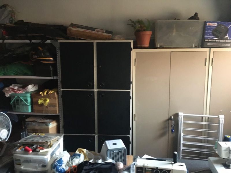 Spacious duplex in guarded security complex - Open to an offer! - Photo 8