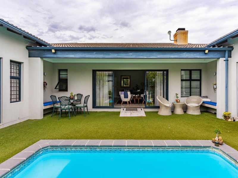 RARE FIND IN SAGEWOOD ESTATE - Photo 10