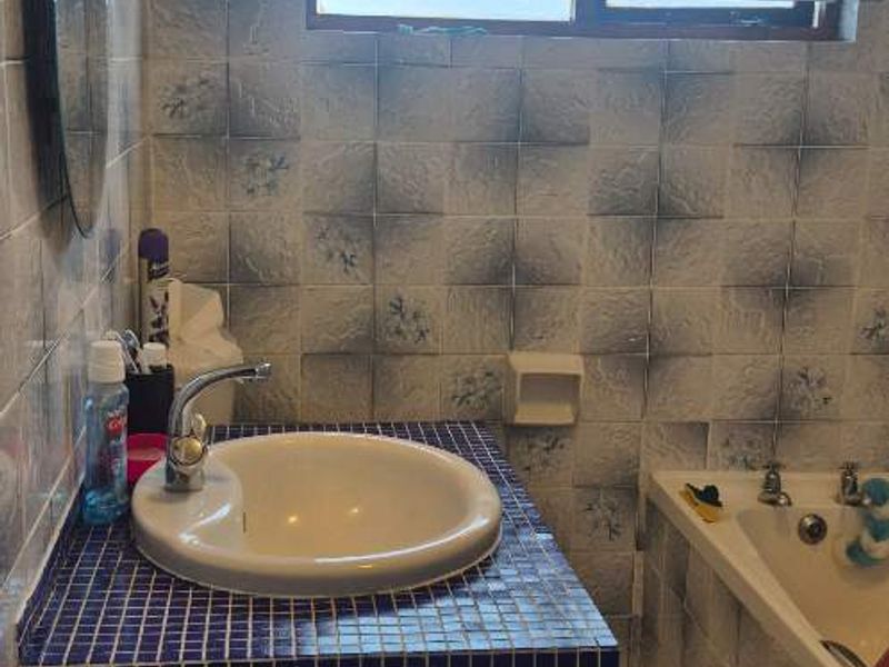 Perfectly Positioned! - Photo 9