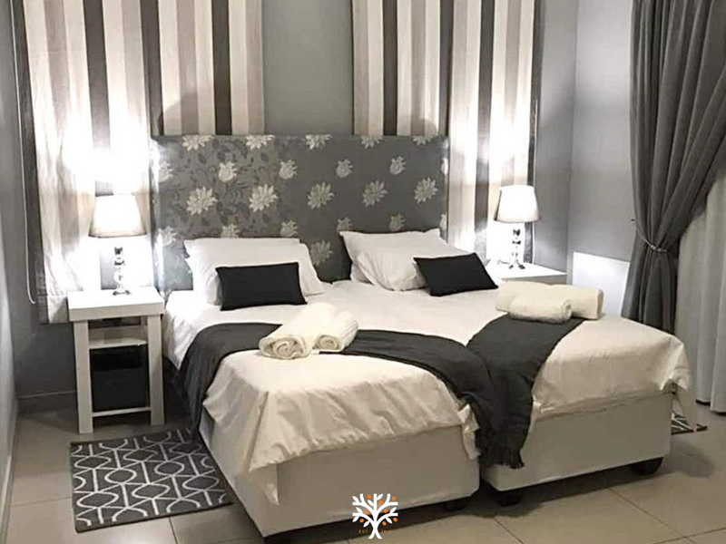 Family Home For Sale | Omeya Golf Estate | N$3 460 000 - Photo 10