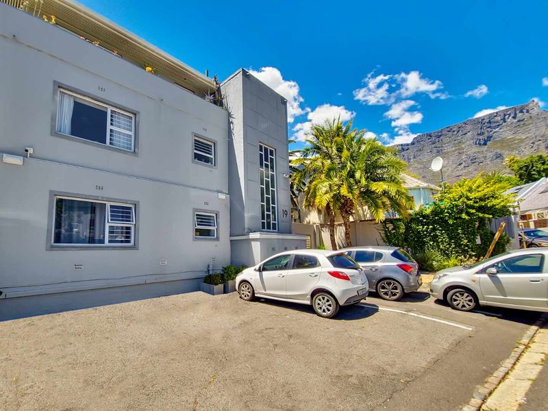 Spacious, sunny, secluded spot! - Photo 1