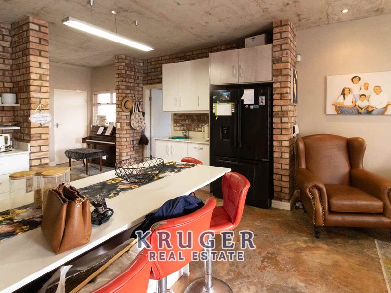 🌟 Modern Dual-Home Investment Gem - Photo 4