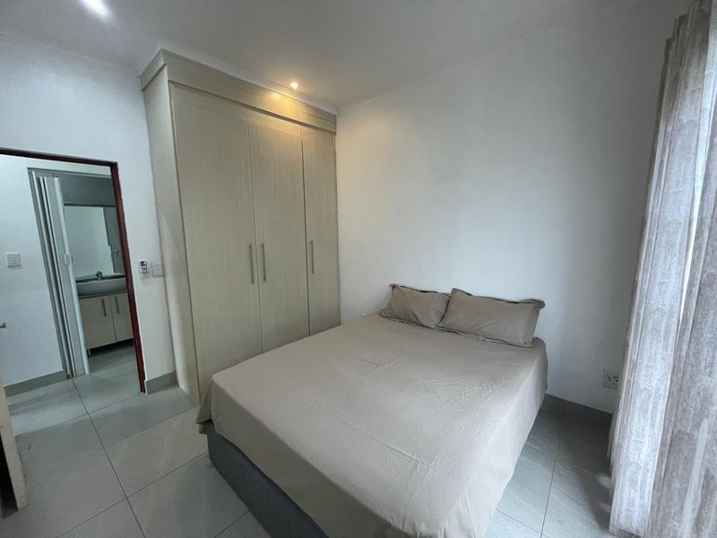 Modern Home For Sale in Palm Lakes Estate - Photo 10