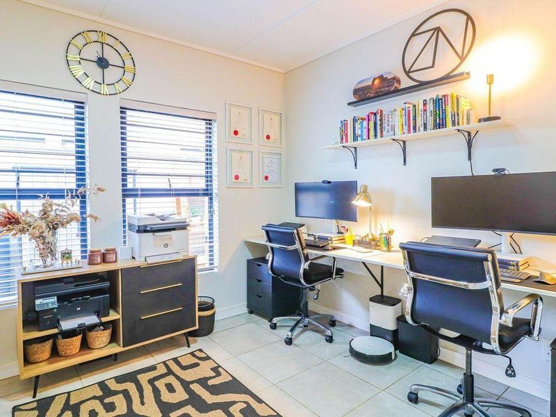 Luxury 3-Bedroom Ground Floor Apartment with Private Garden in Munyaka Lifestyle Estate - Photo 6