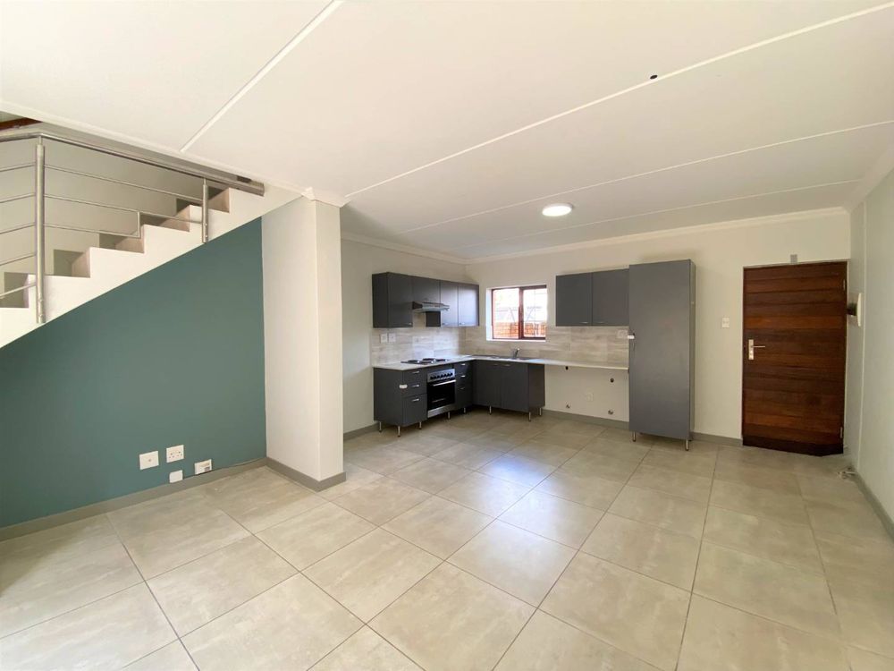 Kitchen & Living area