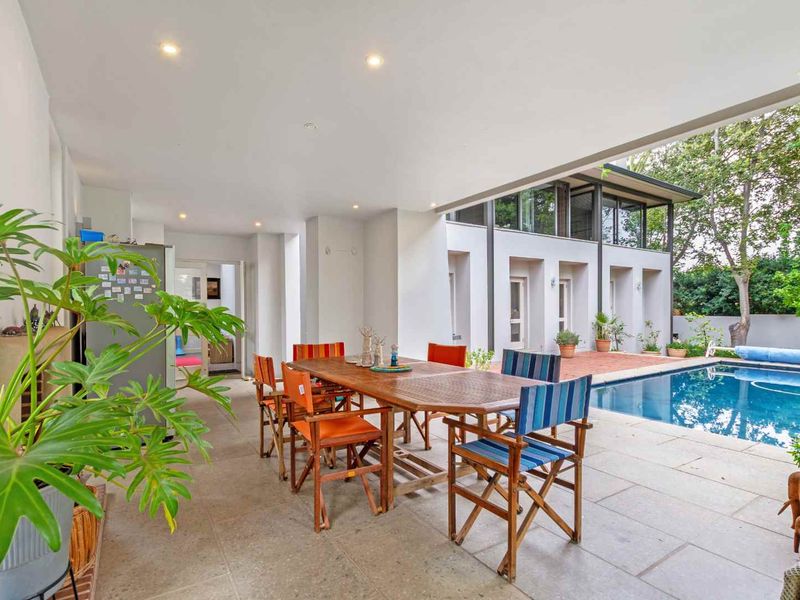 BEAUTIFUL 4 BED 4 BATH HOME FOR SALE IN FOURWAYS GARDENS - Photo 4