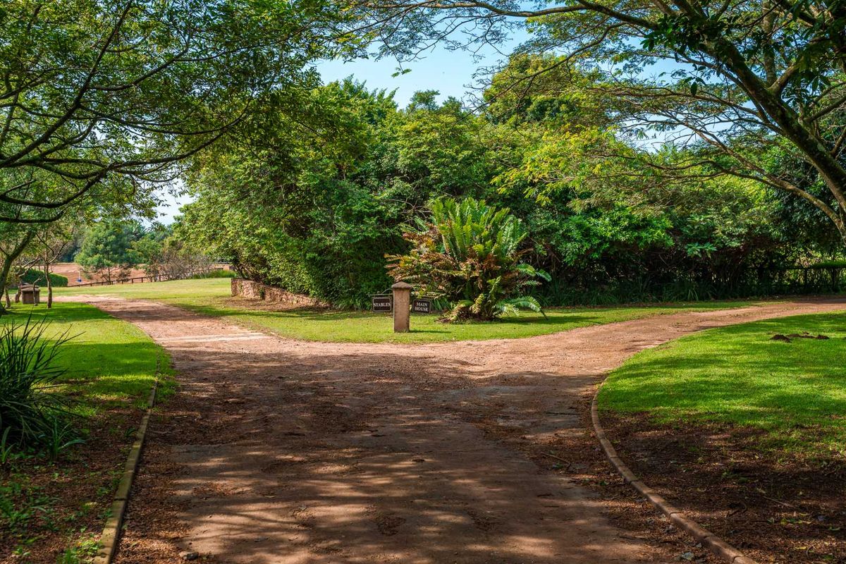 Spacious Modern Country Living in the Heart of KZN - Photo 4