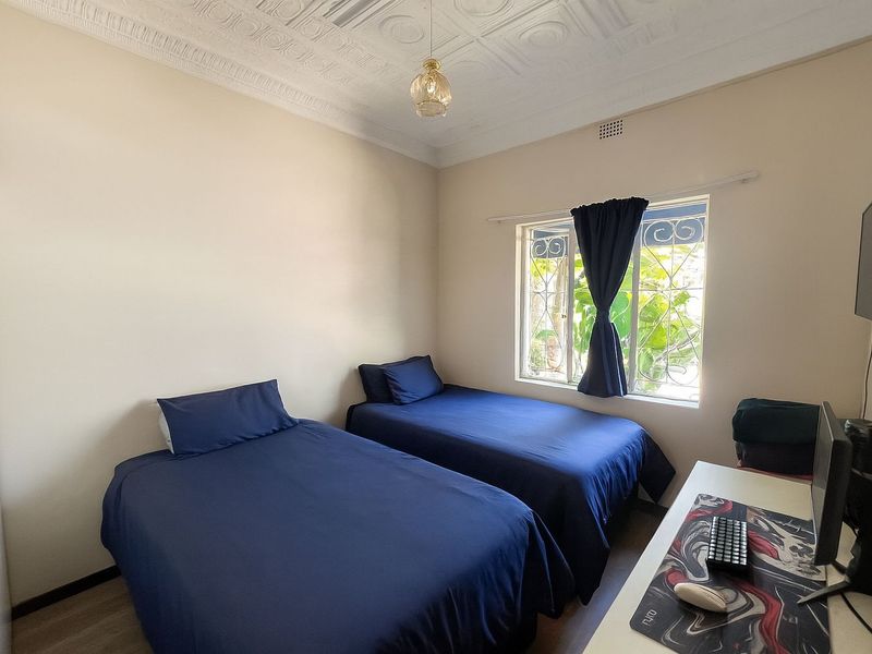 Safe Family Home - Photo 5