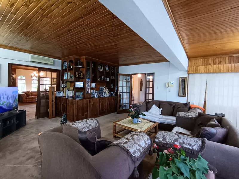 Discover Dual Living and Income in Heuwelsig!" - Photo 9