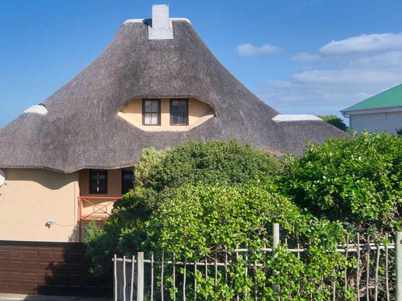 Live, Love, Location - Photo 2