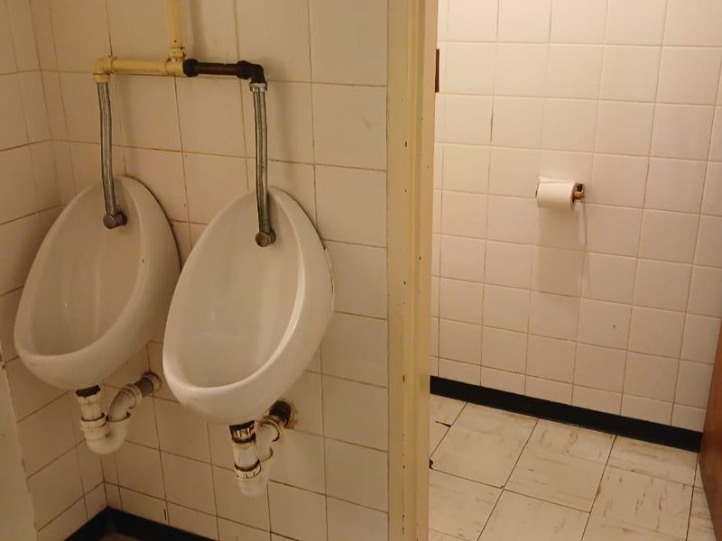 377 sqm commercial space in Claremont - Photo 10