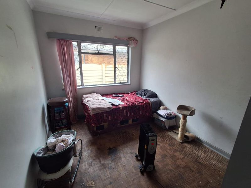 Two Matching Semi-Detached Homes on One Stand in West Turffontein - Photo 9