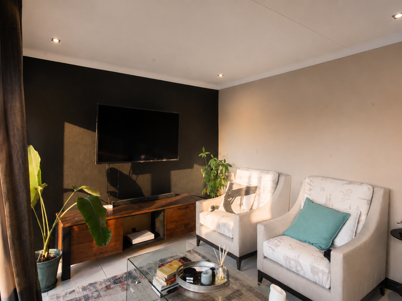 3 Bedroom house for sale in Clayville, Midrand Village Estate - Photo 3