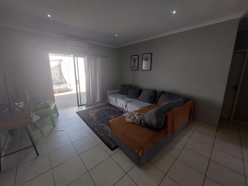 3 bedroom pioneers park  ext1 | Westvale - Photo 7