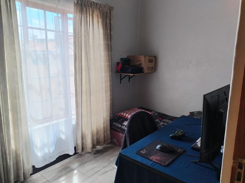 Wow what a catch... - Photo 4