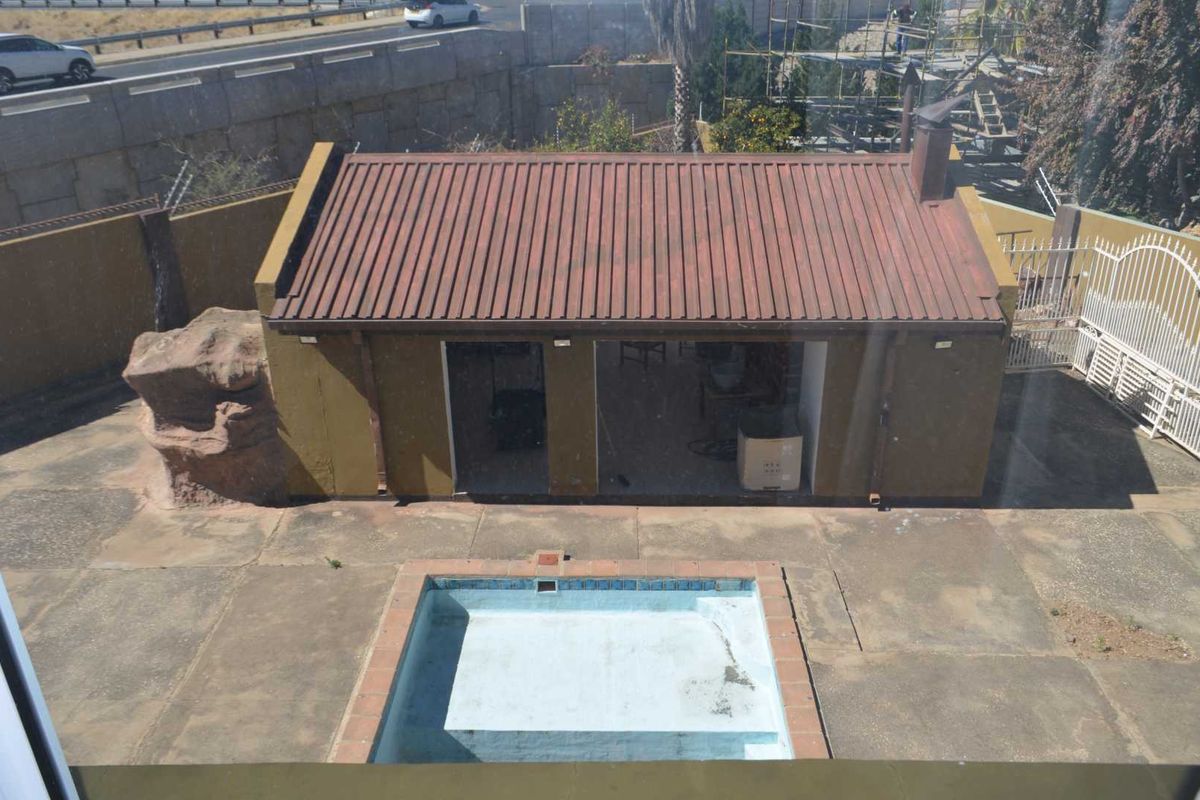 Step into a world of timeless architecture and modern versatility. - Photo 5