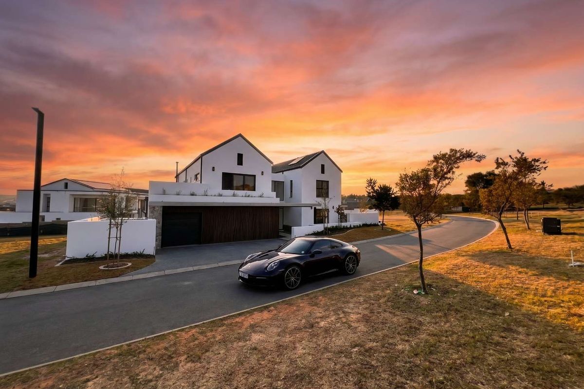 Luxury Living at its Best in Excellent Estate - Photo 2