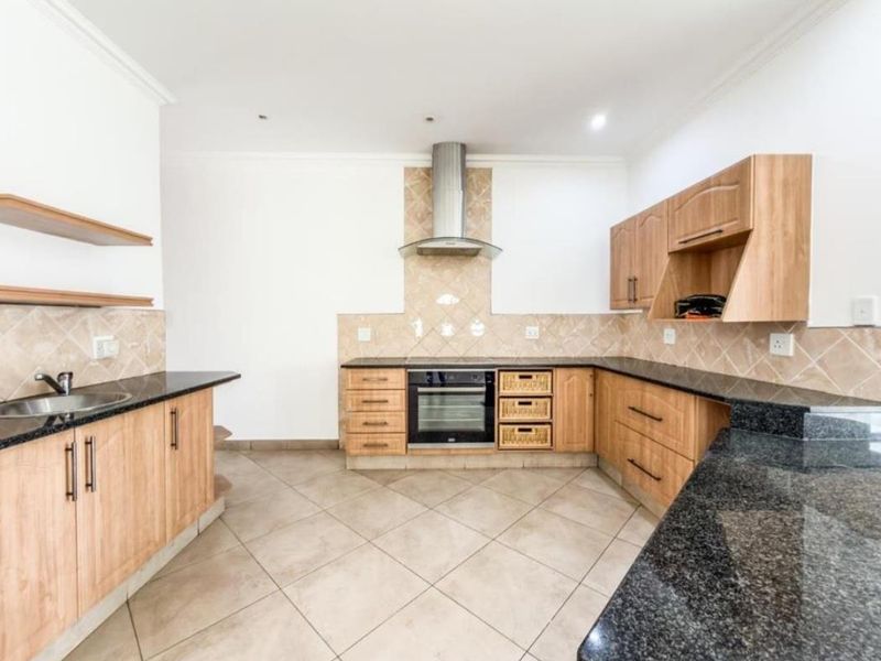 More Space. More Luxury. More Life. - Photo 9