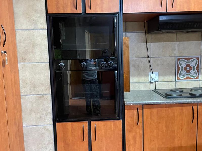 Family House For Sale - Photo 10