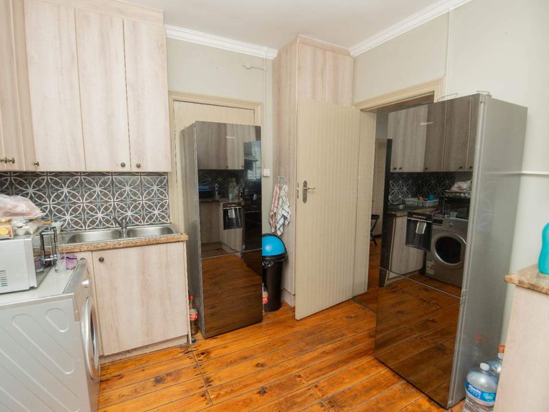 3 Bed house for sale In St Phillips Street Richmond Hill - Photo 7