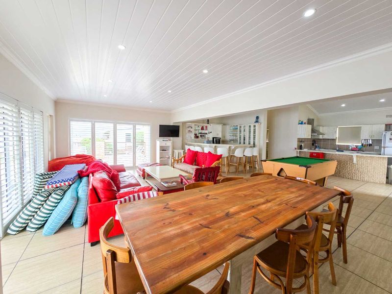 For Sale in Jongensfontein – Stunning Home with Breathtaking Sea Views - Photo 3