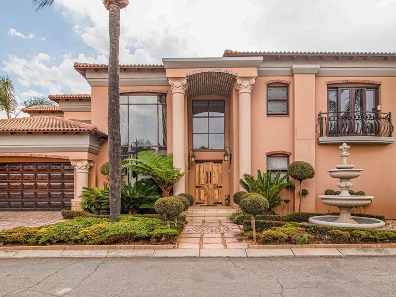 Experience Refined Living in the Monte Cristo Estate! - Photo 2