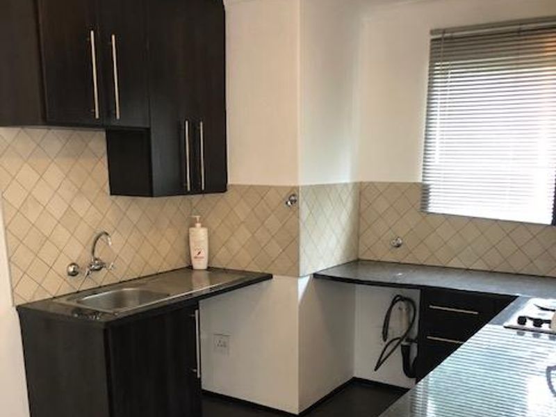 FURNISHED 2 BEDROOMS - Photo 5