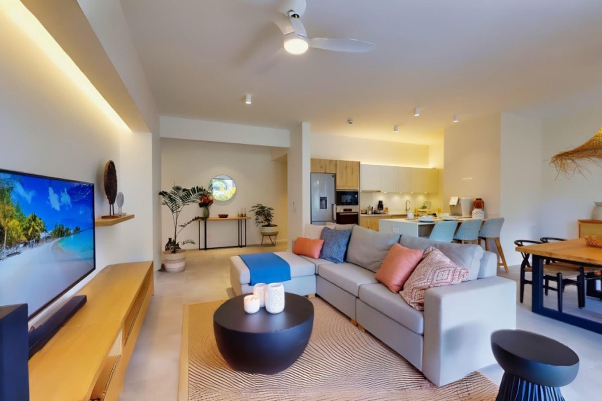 LES RÉSIDENCES DE MONT CHOISY — Live the island dream — where everyday luxury meets effortless living. - Photo 3